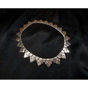 Vintage TRIFARI Signed 1940s Alfred Philippe Silver Necklace Scalloped Design